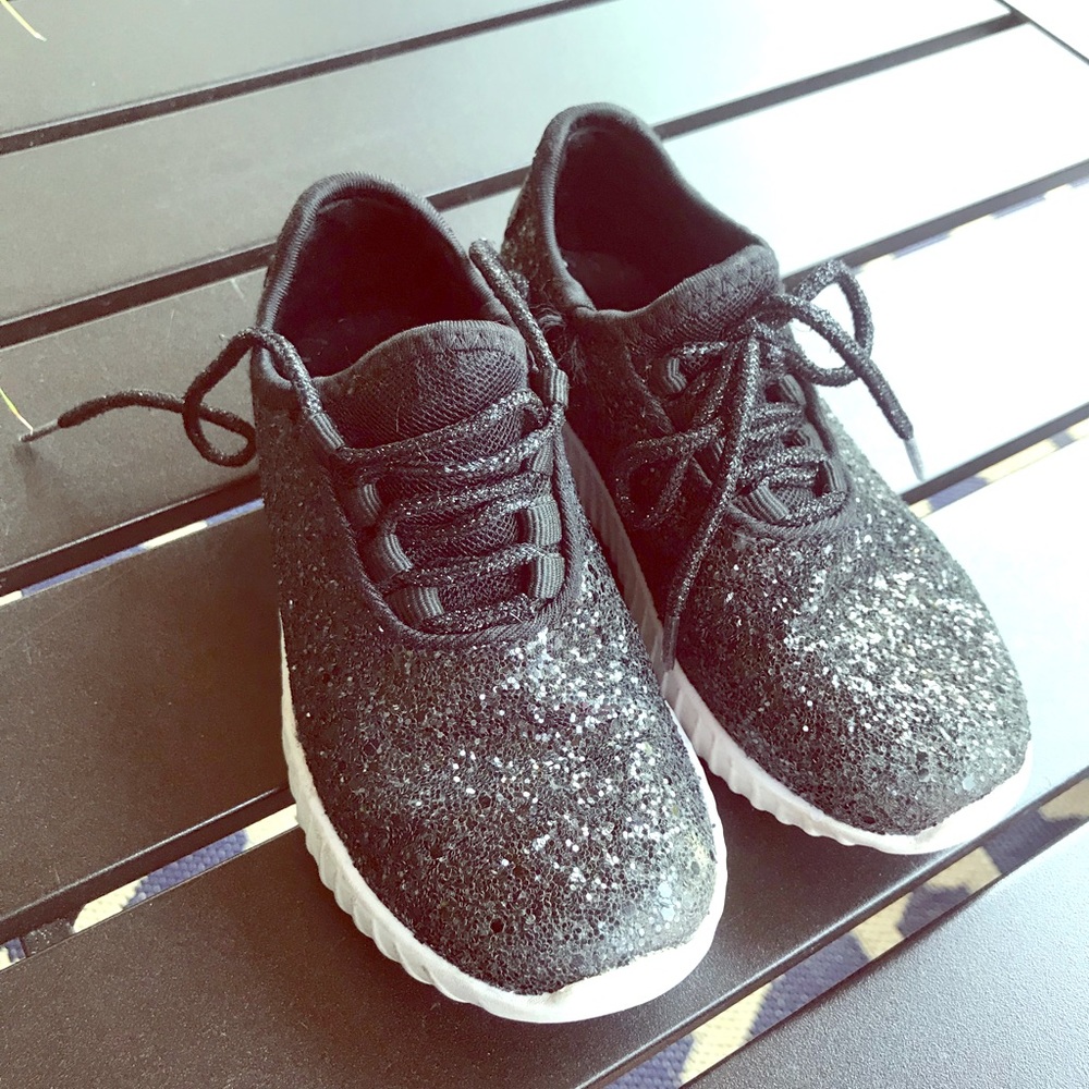 Glitter sparkle tennis shoes.